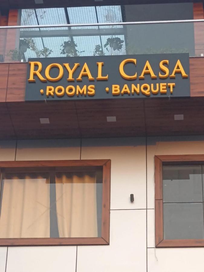 Hotel Royal Casa ラクナウ エクステリア 写真